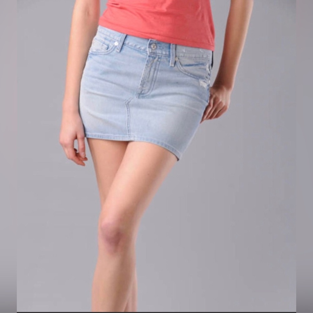 7 For All Mankind. Roxanne Mini. Size:26
